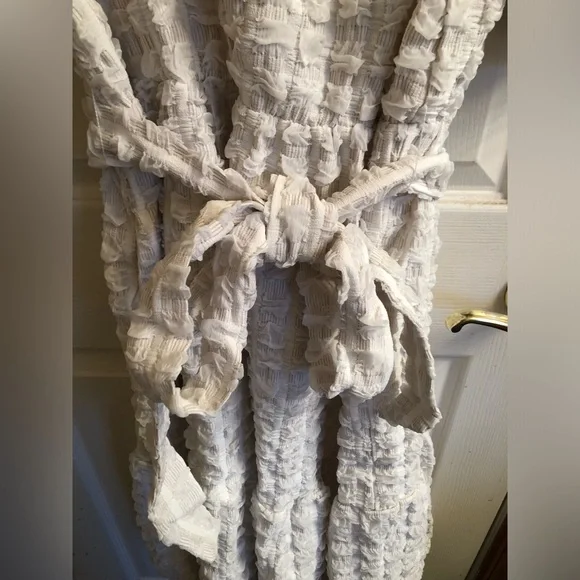 On Cloud Nine Bubble Midi Dress - Picture 8 of 12